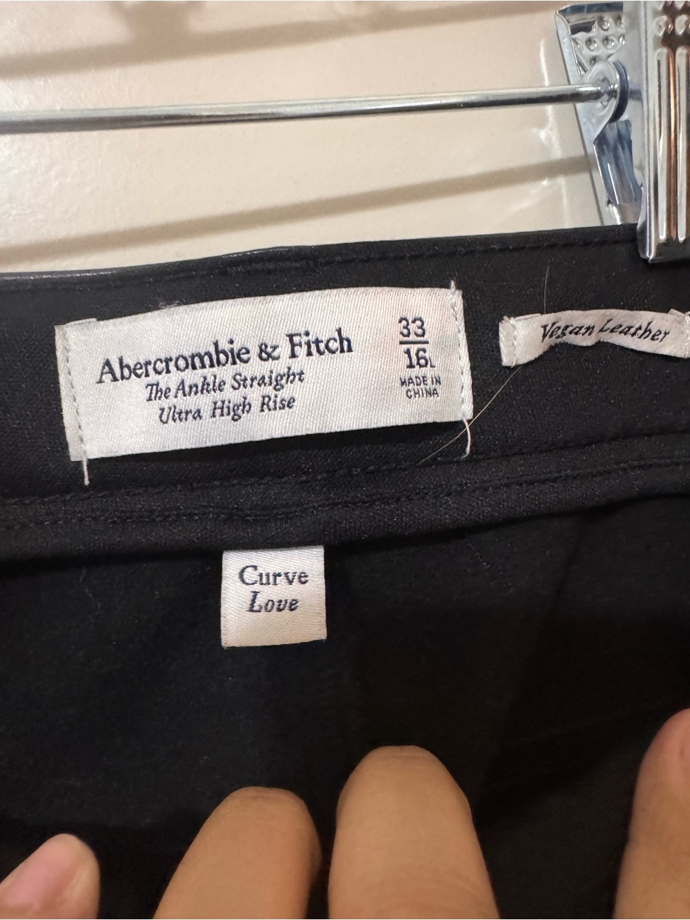 Abercrombie & Fitch Curve Love Ultra High-Rise Ankle Straight Leather Jeans 33 - Picture 4 of 6
